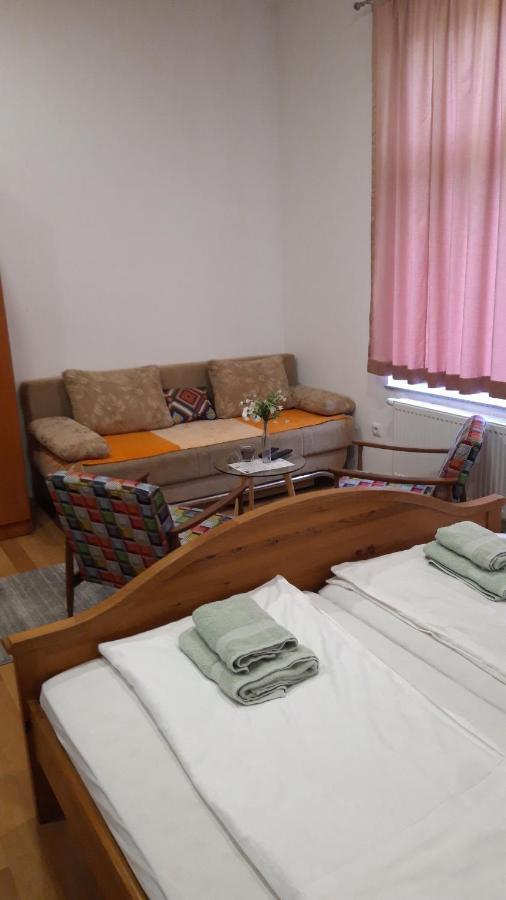 Apartment And Rooms"Tabasnice"Tuzla Centar Экстерьер фото