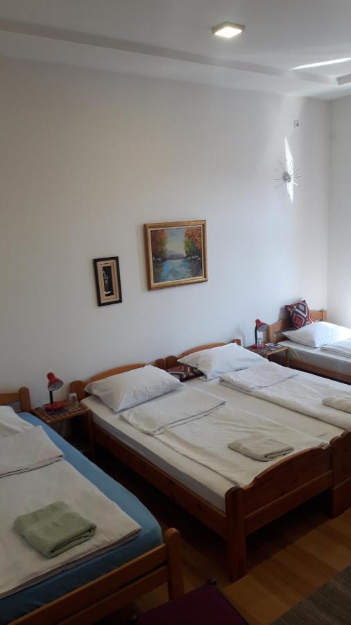Apartment And Rooms"Tabasnice"Tuzla Centar Экстерьер фото